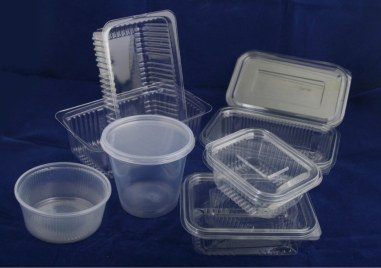 Задължителната продажба на еднократни пластмасови кутийки за храна от витрините