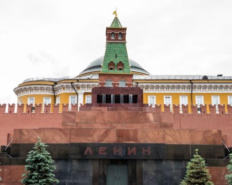 Пиян руснак се опита да открадне тялото на Ленин от мавзолея в Москва