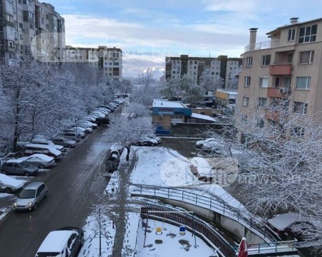 Времето днес - облачно с леки превалявания от сняг в Пловдивко