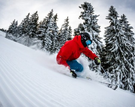 Животът на пловдивчанина, който падна със ски в Пампорово, е вън от опасност