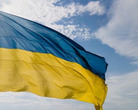 Украинският парламент удължава военното положение с 90 дни