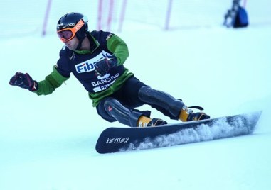 Най добрият български сноубордист Радослав Янков спечели паралелния слалом на ФИСза