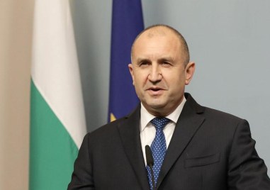 Румен Радев ще представи България на извънредното заседание на Европейския