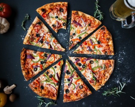Евростат: Пицата в България е 37% по-скъпа, в Италия - 10%
