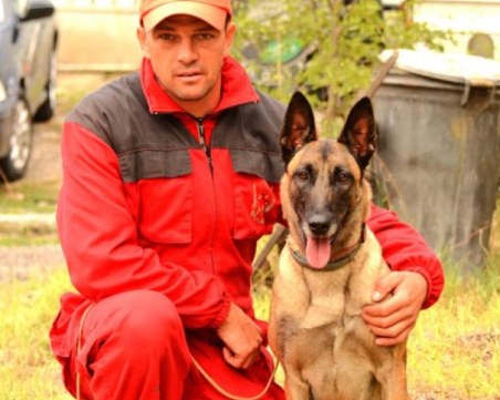 Куче от българската ПСС спаси затрупана жена в Турция