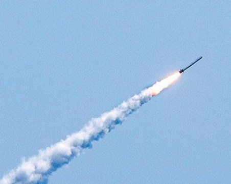 Украйна: Прихванахме 61 от 71 ракети, изстреляни днес по нея от Русия