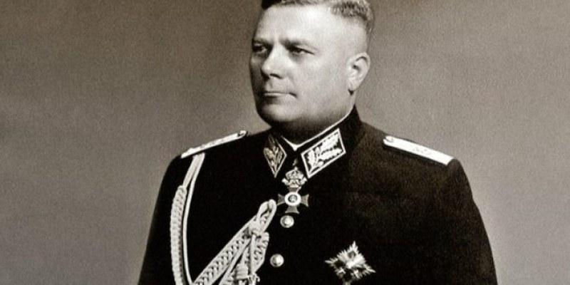 През 1943г. е убит генерал Христо Луков. Луков е доста