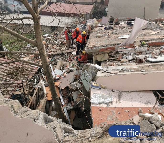 Пловдивските доброволци, които са в епицентъра на земетресението в Турция,