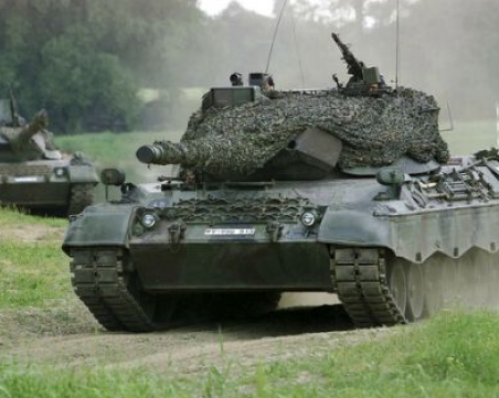 Вашингтон: Русия вероятно е загубила половината от тежките си танкове в Украйна