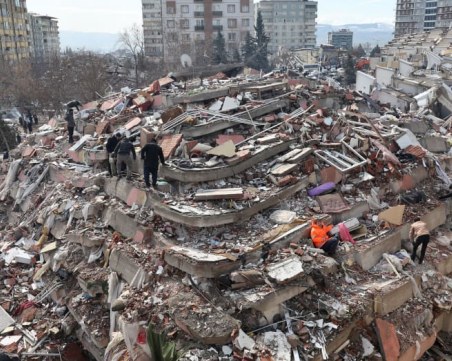 Жертвите от опостушителното земетересение в Турция и Сирия надхвърлиха 28 000