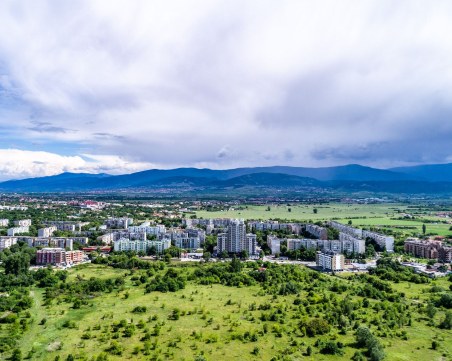 Времето в Пловдив продължава да се затопля, градусите скачат до 12