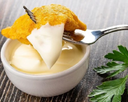 Бърза и лесна пикантна японска майонеза с уасаби