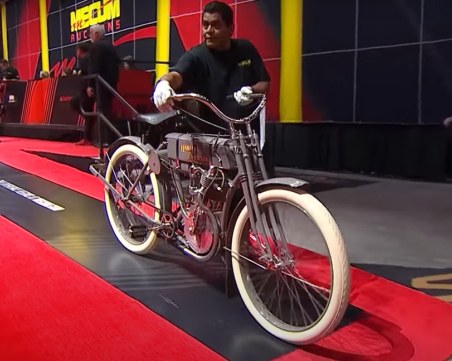 Продадоха Харли Дейвидсън на 115 години за почти 1 млн. долара