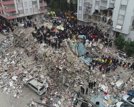 Външно предлага да се преместят секциите за гласуване от Адана