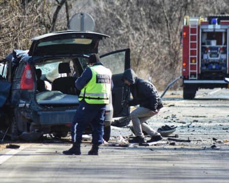 Меле на пътя край Варна, четирима са загинали