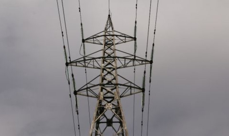 МС промени отпускането на помощите за бизнеса заради високите цениа на тока
