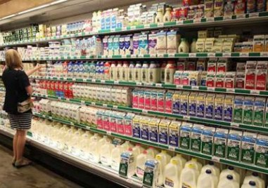 Причината за увеличаване на цената на млякото в магазините е
