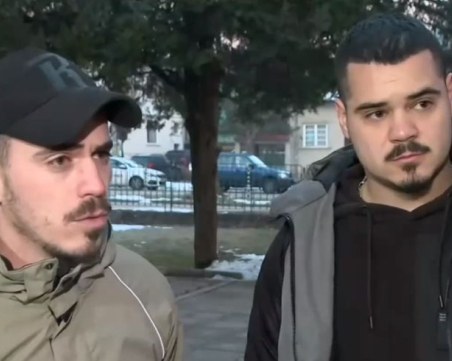 Осмокласник се оплака, че двама са му счупили пръстите! Нападателите - само го ошамарихме