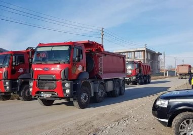 Обществена поръчка за ремонт на два главни пътя от Пловдив