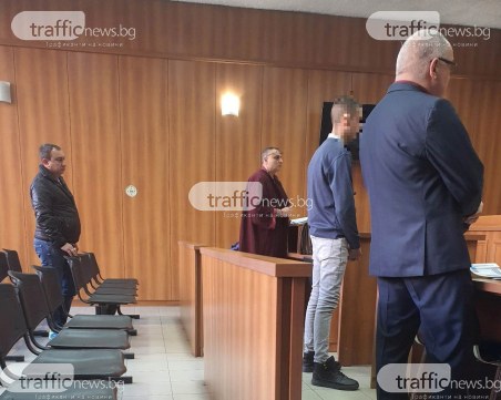 Двама калпазани откраднаха кола и катастрофираха, източиха и дебитната карта на собственика