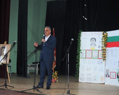 Две училища в Община „Марица