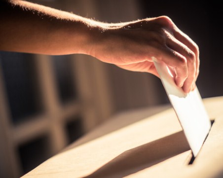 Стартира електронната платформа за подаване на заявления за гласуване извън страната