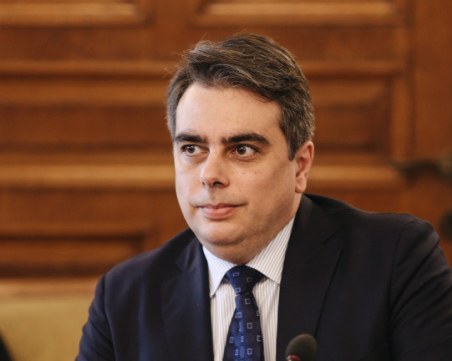 Василев: Искам да се извиня на учителите, ако са се почувствали засегнати