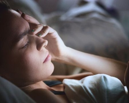 До какво води използването на телефона преди лягане