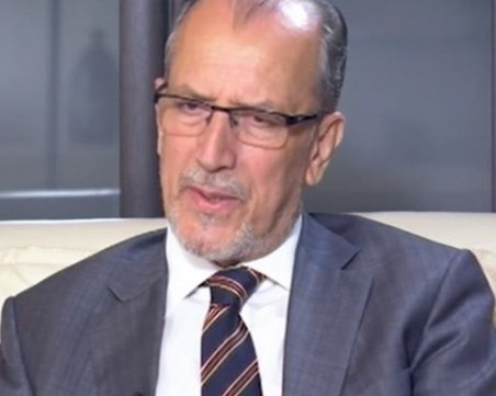 Посланик Сайфи: Афганистаците предпочитат да са в камиона, отколкото в родината си