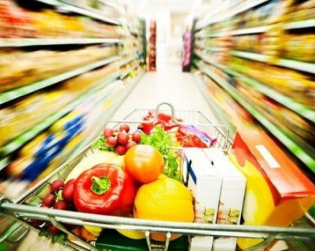 Шефът на КЗП Стоил Алипиев: За 3 дни установихме 60 нелоялни търговски практики