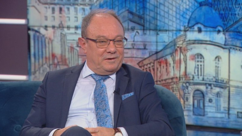 Акад. Ревалски: Надявам се МС да одобри идеята Летище София да носи името Васил Левски