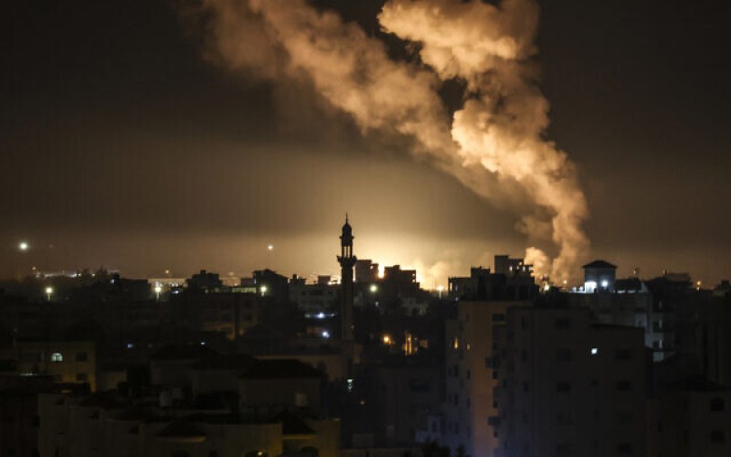 Най-малко 15 души са загинали при израелски въздушен удар по
