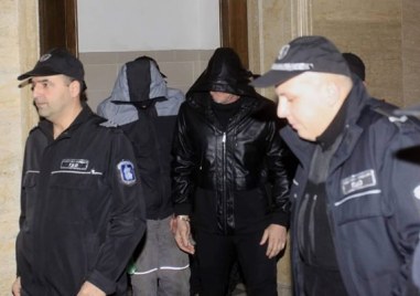 Софийският градски съд остави в ареста петимата мъже обвинени за