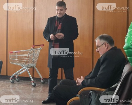 Убийството на Жоро Плъха отново в съда, разрешиха на д-р Димитров да напуска България