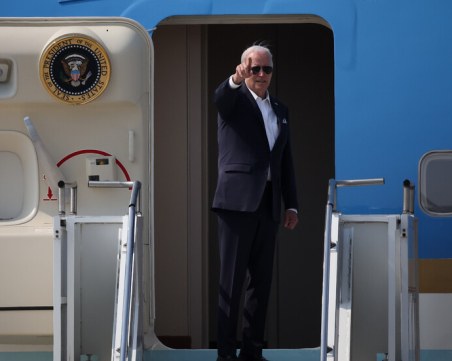 Джо Байдън на посещение в Киев