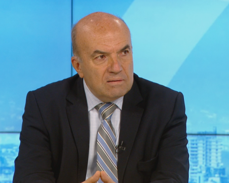 Министър Милков: България няма да изпраща муниции за Украйна