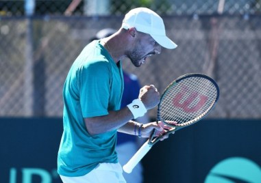 Българският тенисист Димитър Кузманов продължава напред към осминафиналите на турнира