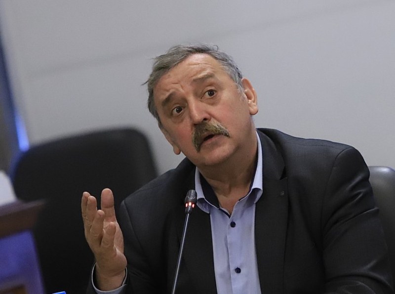 Проф. Кантарджев: Намаляват случаите на грип