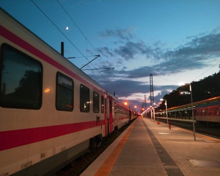 БДЖ превозва контейнери за хора, останали без домове след земетресенията в Турция