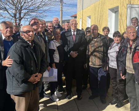 Иван Гешев към жителите на Осиково: Ще направим необходимото, за да защитим правата ви