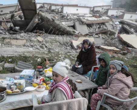 Над 500 са ранените след последното земетресение в Турция