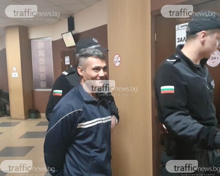 Рецидивист, откраднал пенсията на инвалид в Пловдив, прие деветата си присъда с усмивка
