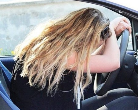 Седнала пияна зад волана шофьорка влиза в затвора! Хваната е за втори път в Пловдивско