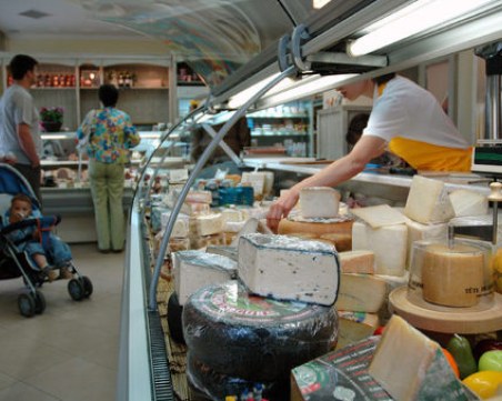 Ще останат ли намалените цени на млечните продукти у нас?
