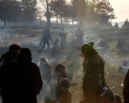 Задържаха шестима членове на престъпна група за трафик на мигранти в Сърбия