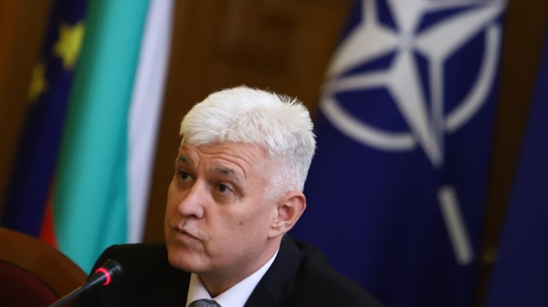 Димитър Стоянов: Няма да пращаме още въоръжение на Украйна, няма да остане нищо за нас