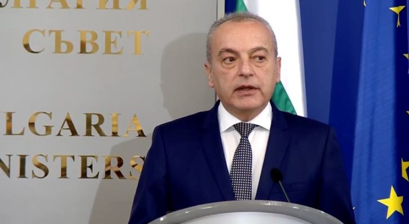 Валдис Домбровскис след среща с Гълъб Донев: Забавянето за еврозоната не трябва да обезкуражава България