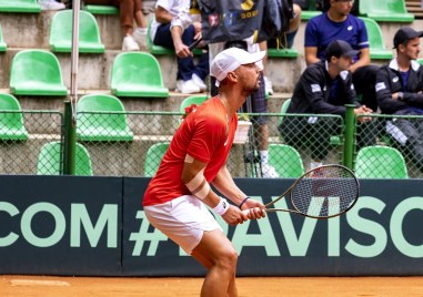 Националът на България за купа Дейвис Димитър Кузманов отпадна на