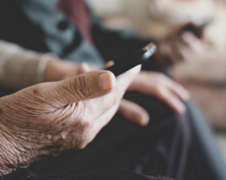 70-годишна жена от Нови пазар даде 3200 лева на „ало” измамници