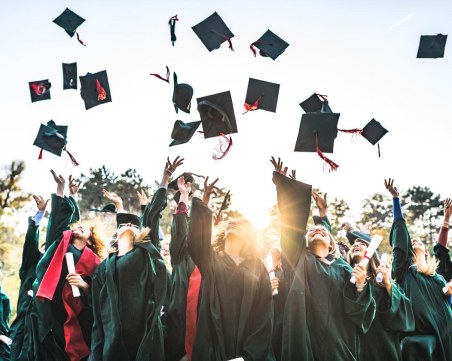България е първенец в ЕС по дял на чуждестранните студенти по медицински специалности